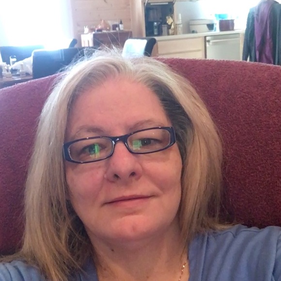 Meet your Posher, Mary - Picture 4 of 8